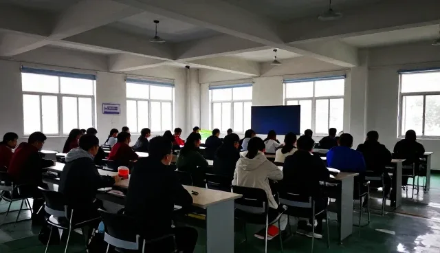 学习效果提升的对比权衡与技术培训课程选型建议